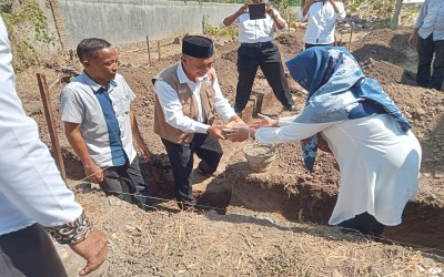 Peletakkan Batu Pertama Renovasi Pembangunan Masjid Pendidikan Ulil Al-Bab SMA Negeri 1 Wonosegoro